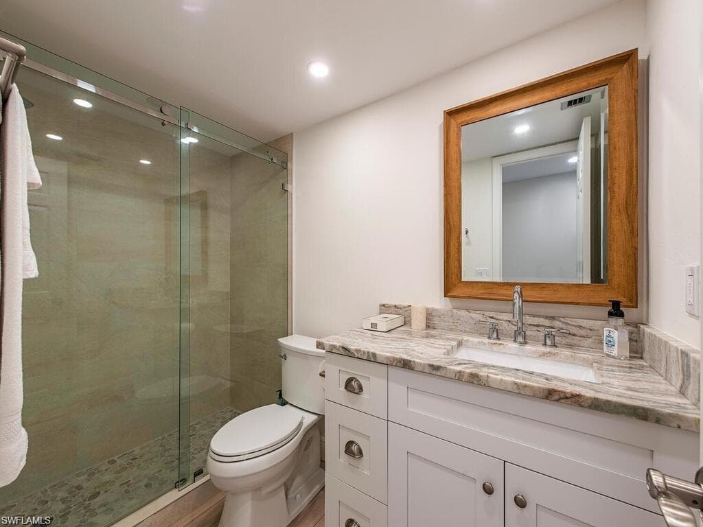 746 Eagle Creek DR 101-7