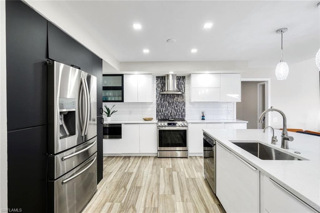 3653 Saybrook PL-5