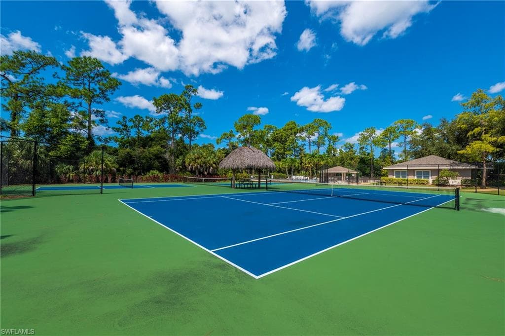 5060 Coldstream LN, NAPLES FL 34104-33