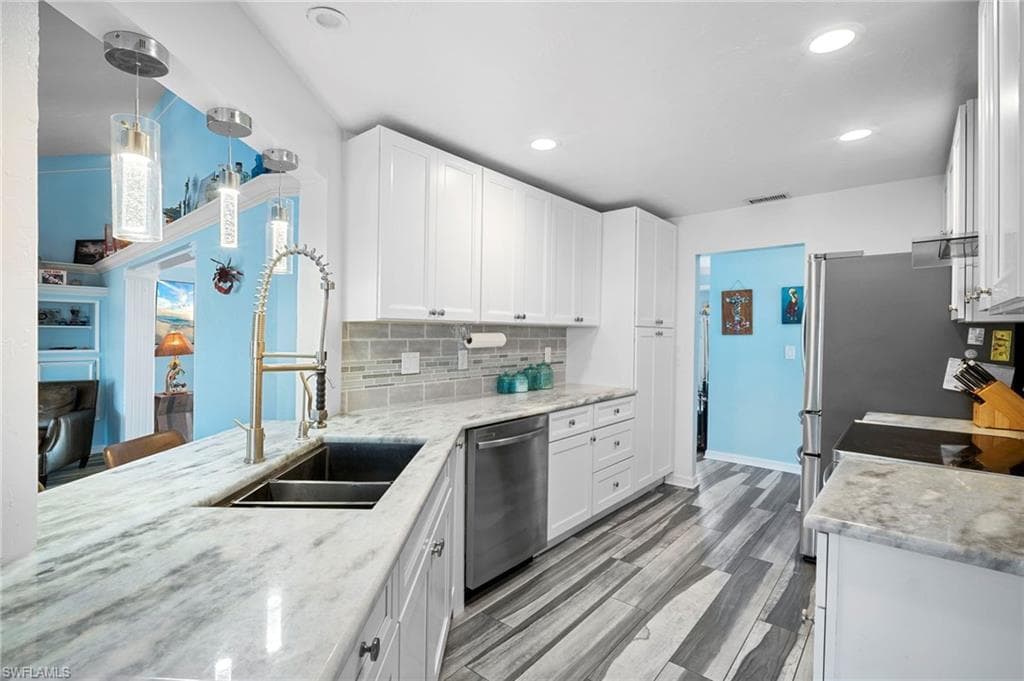 27126 Harbor DR-15