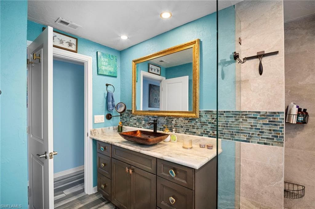 27126 Harbor DR-24