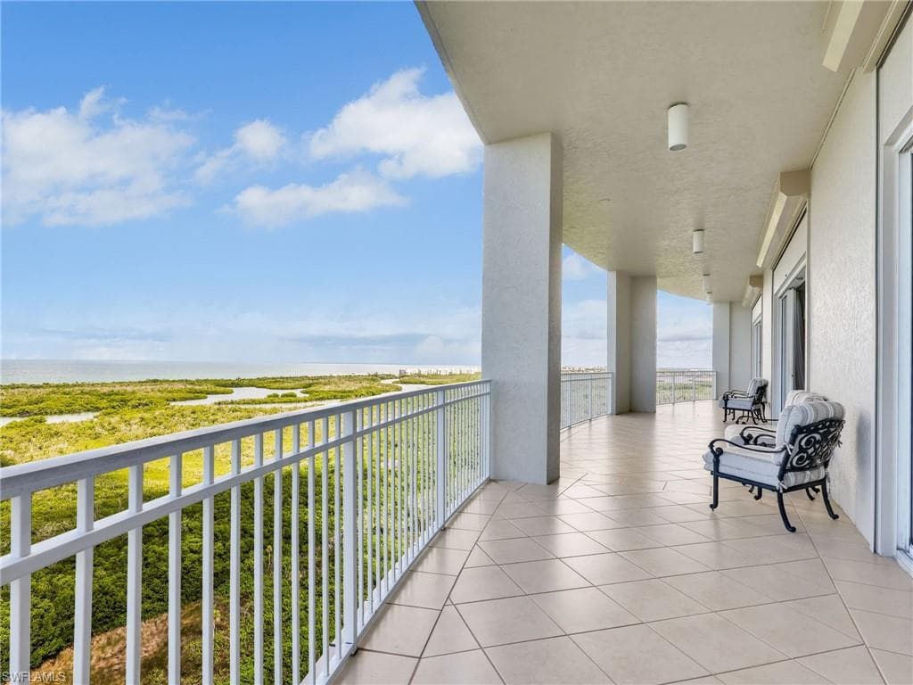 1001 Arbor Lake DR 707-31