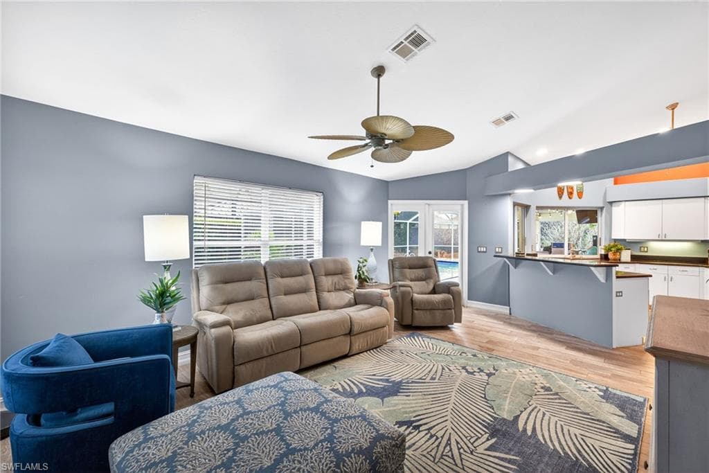 390 Saint Andrews BLVD-15