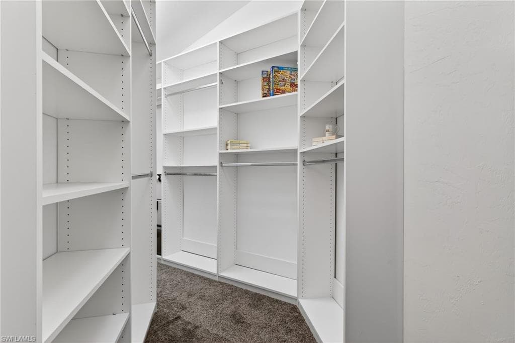 390 Saint Andrews BLVD-21