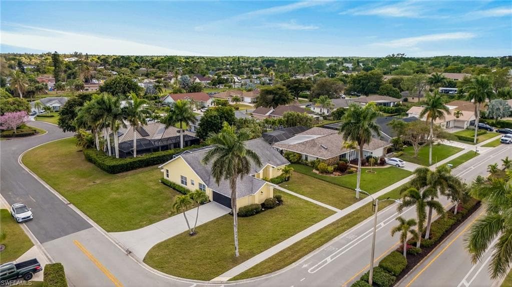 390 Saint Andrews BLVD-31