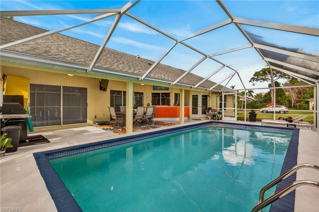 390 Saint Andrews BLVD-28
