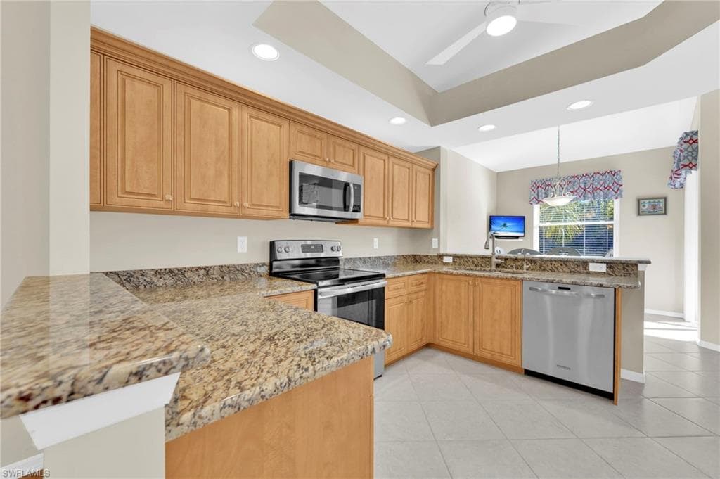 14080 Eagle Ridge Lakes DR 201-8