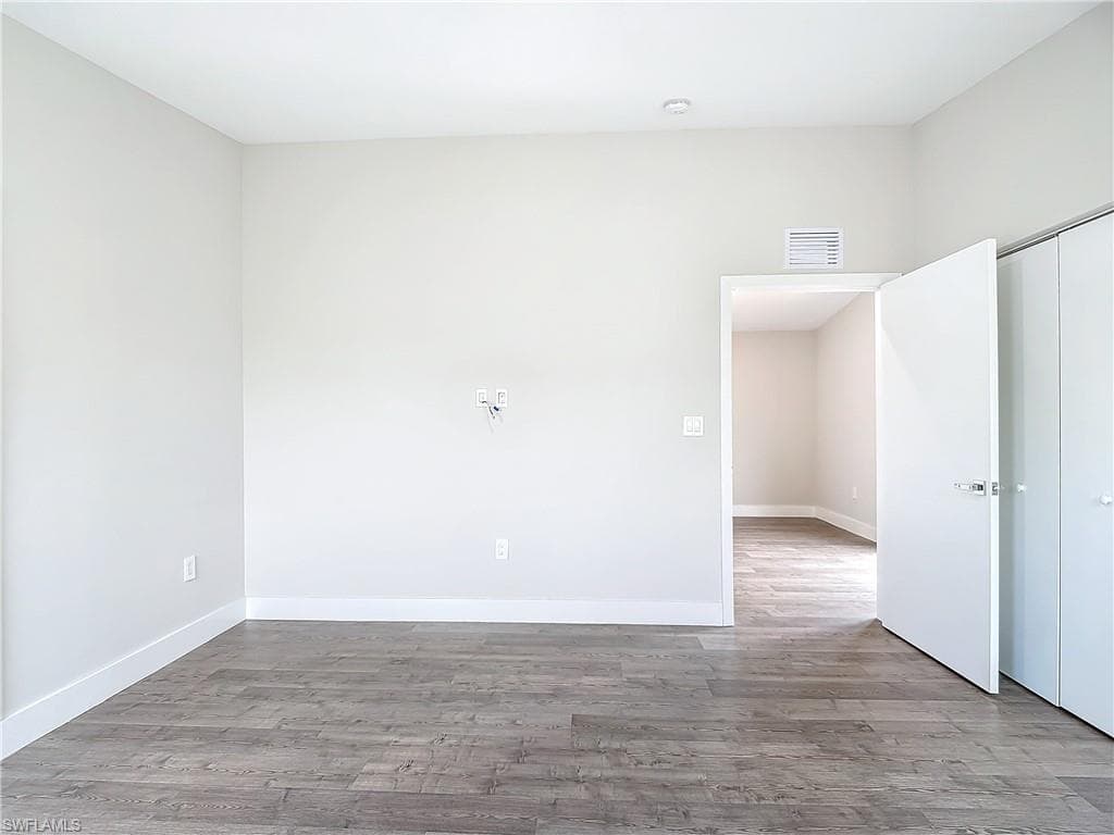 2505 Storter AVE, NAPLES FL 34112-22