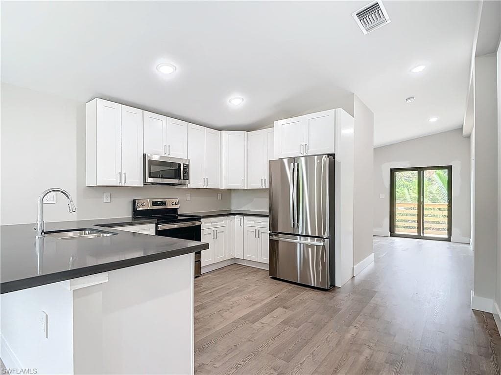 2505 Storter AVE, NAPLES FL 34112-12