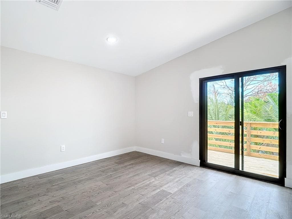 2505 Storter AVE, NAPLES FL 34112-16