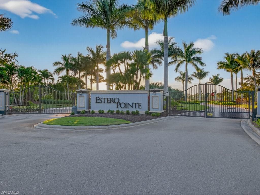 19735 Estero Pointe LN, FORT MYERS FL 33908-1