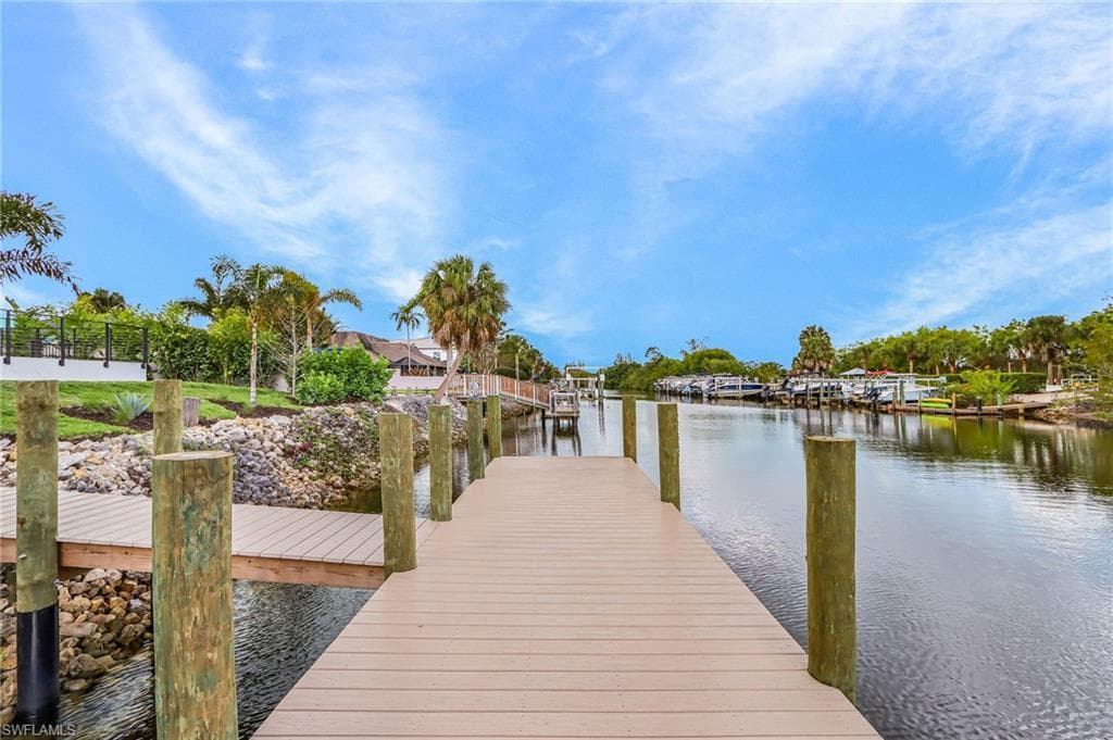2393 Longboat DR-41
