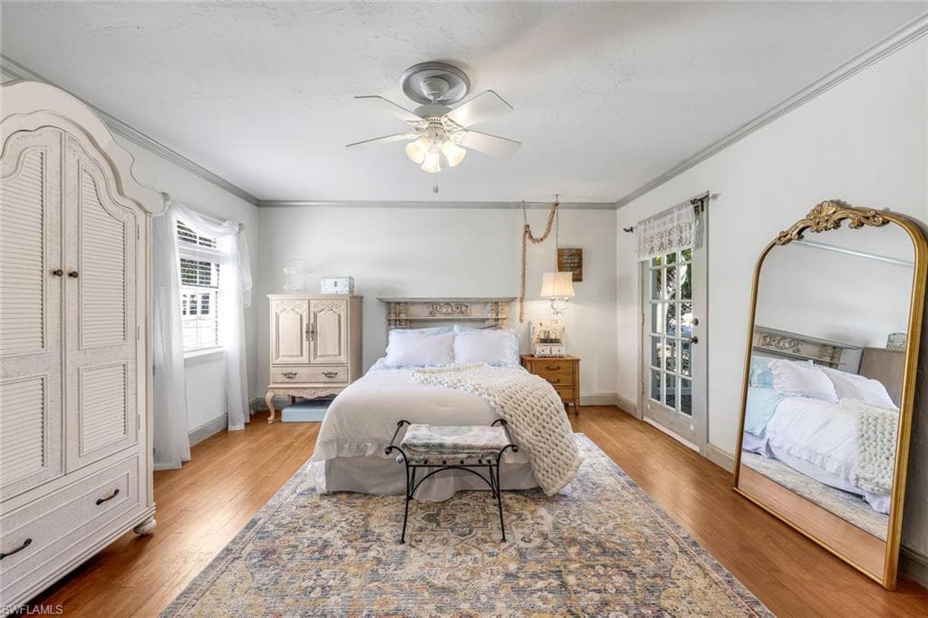 1321 Donna DR-20