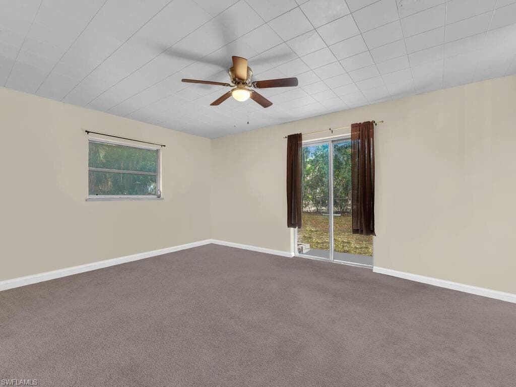 2124 E Gardenia CIR-8