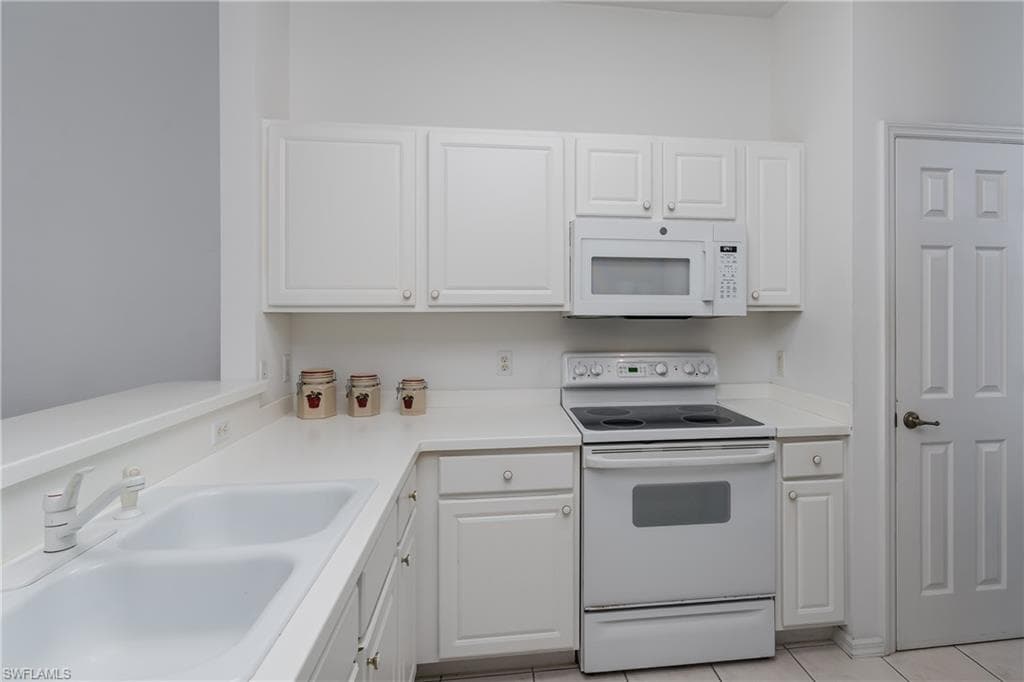 3972 Bishopwood CT E 2-203-12