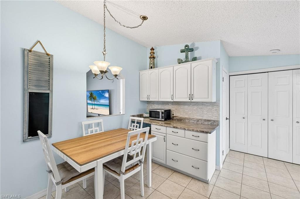 10390 Wales LOOP-6