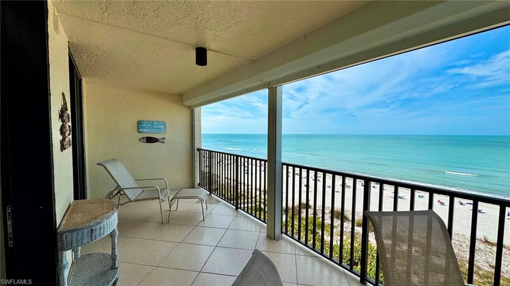 890 Collier BLVD 705-1