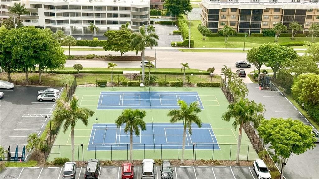 890 Collier BLVD 705-15