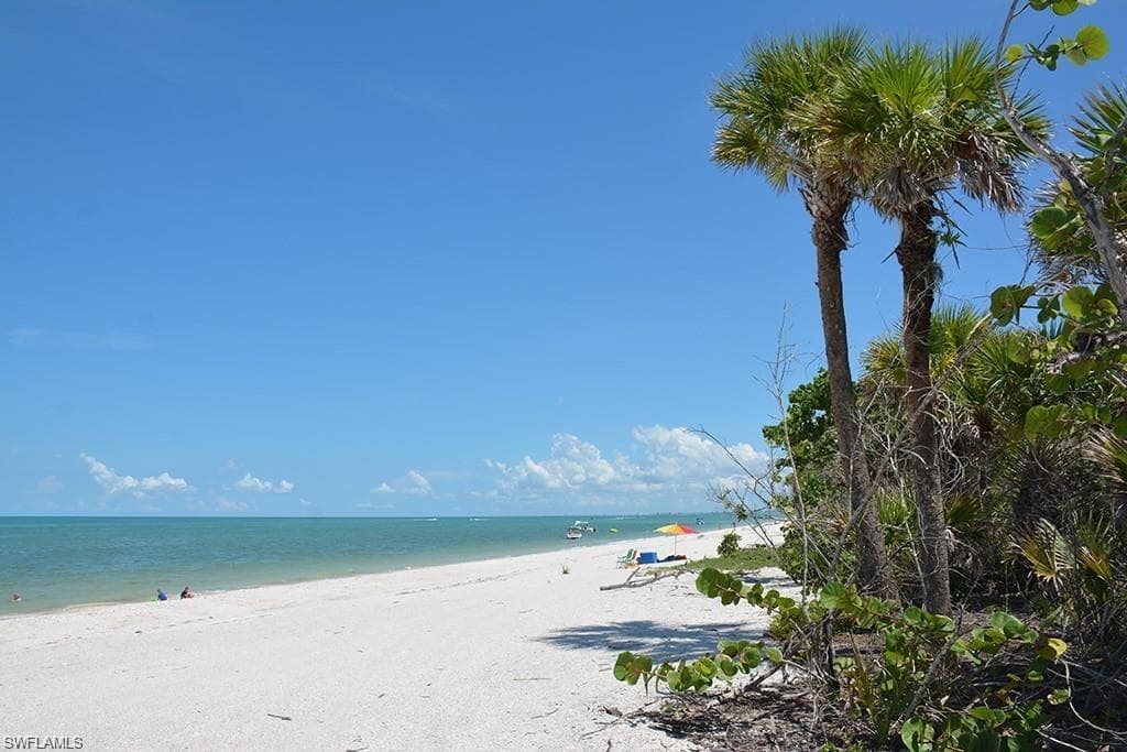 129 Sabal Lake DR-41