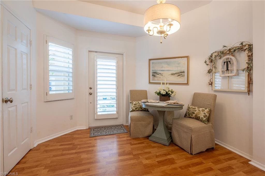 129 Sabal Lake DR-12