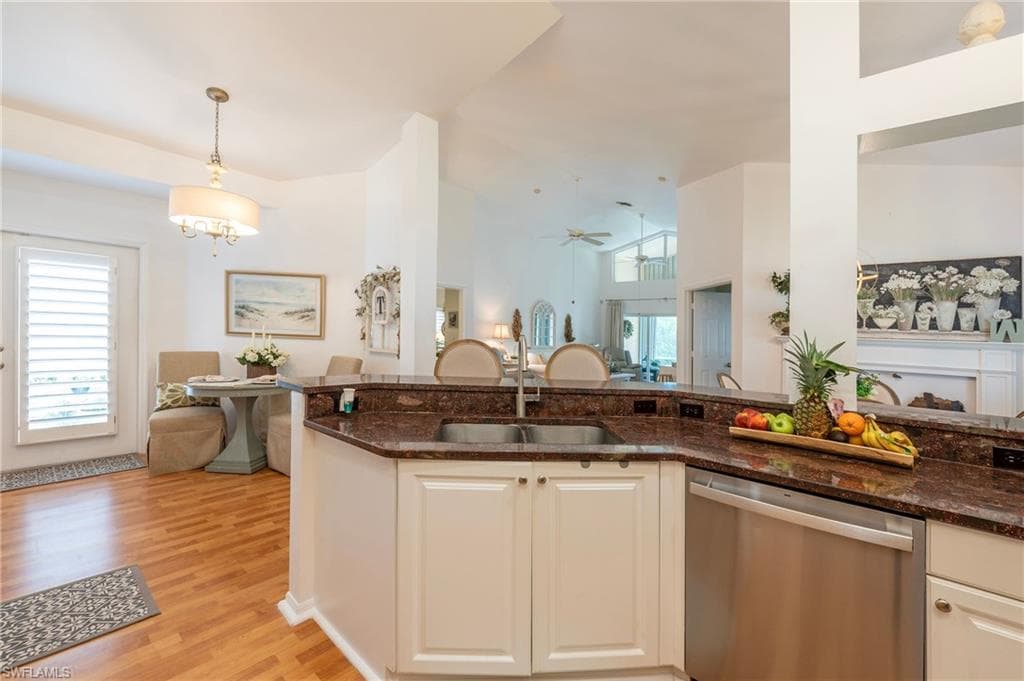 129 Sabal Lake DR-10
