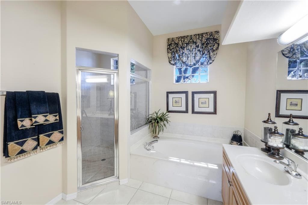 9550 Cedar Creek DR, BONITA SPRINGS FL 34135-13