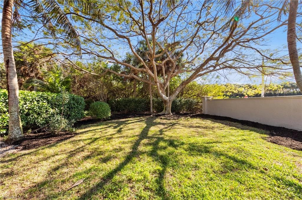 9701 Springlake CIR-32