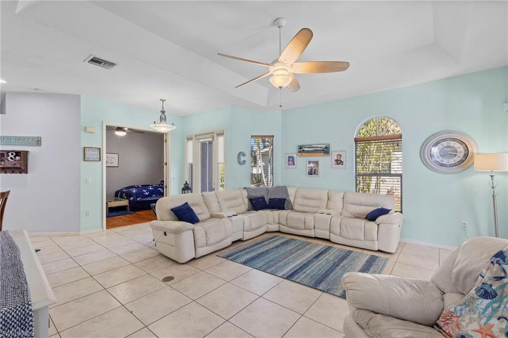 9701 Springlake CIR-7