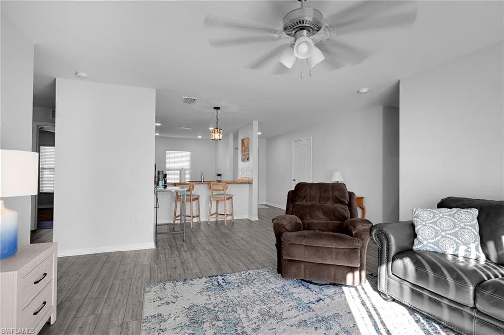 843 Lochman DR-4