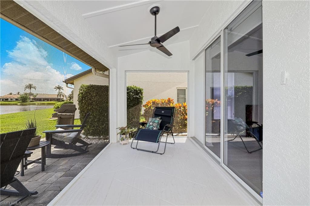22589 Island Lakes DR, ESTERO FL 33928-31