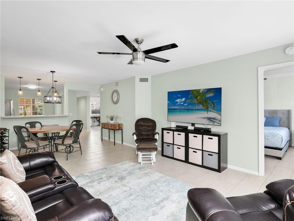 7749 Jewel LN # 101, NAPLES FL 34109-5
