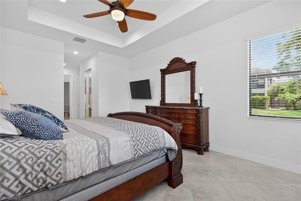 3296 Pacific DR-12