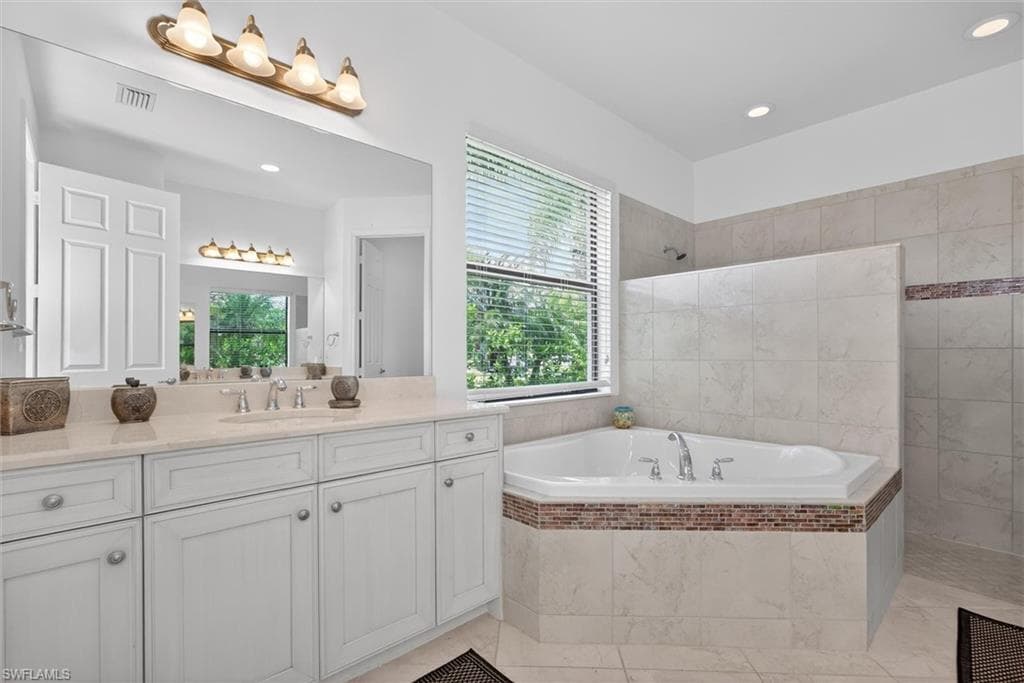 3296 Pacific DR-16