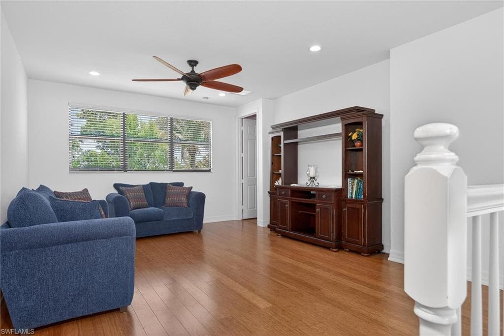 3296 Pacific DR-25