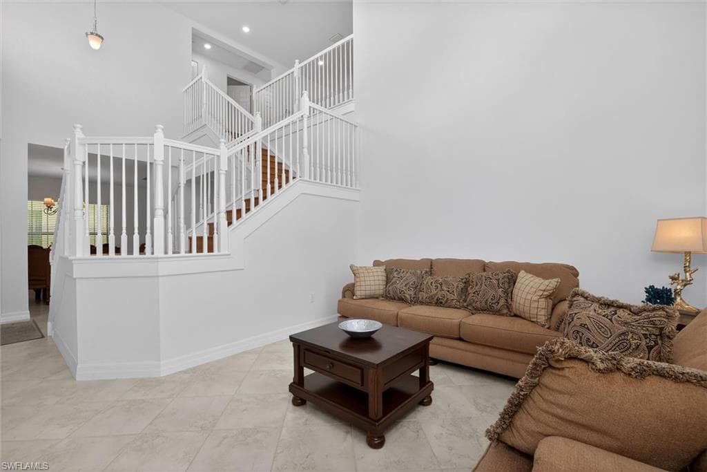 3296 Pacific DR-6
