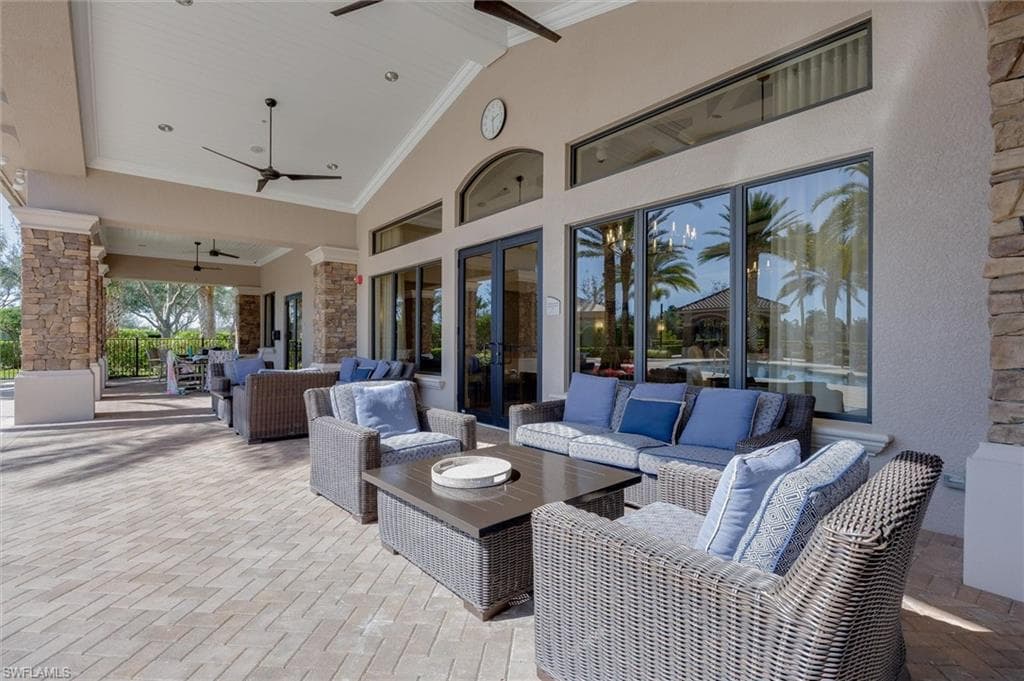 3296 Pacific DR-38