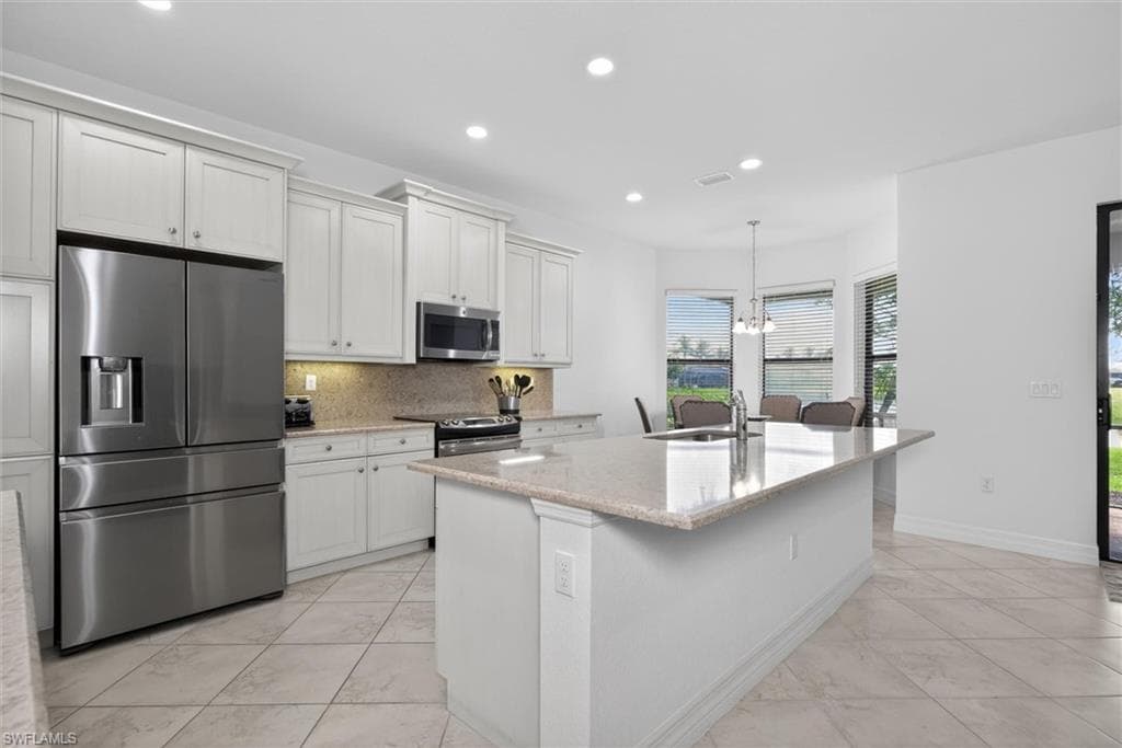 3296 Pacific DR-3