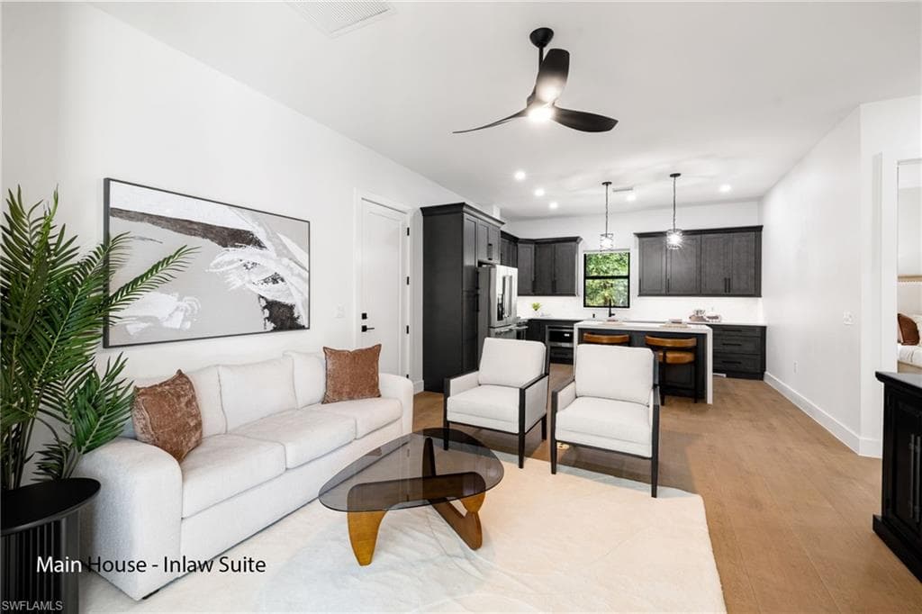 3475 3rd AVE SW-17
