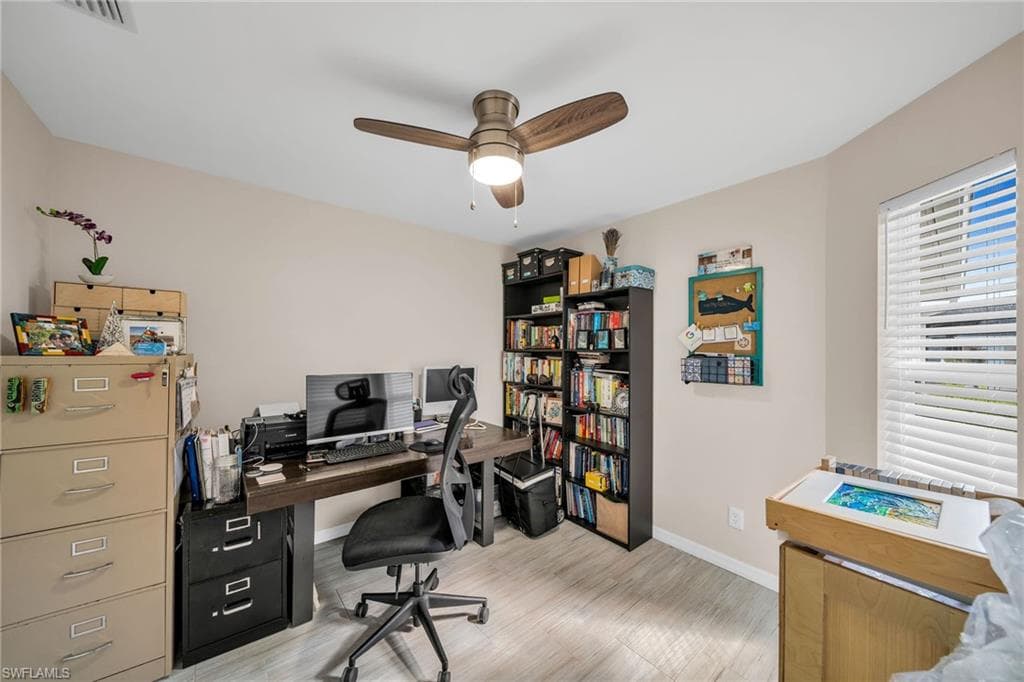 15069 Cloverdale DR-13