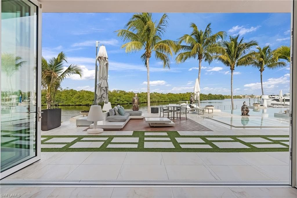 103 Montrose DR, FORT MYERS FL 33919-26
