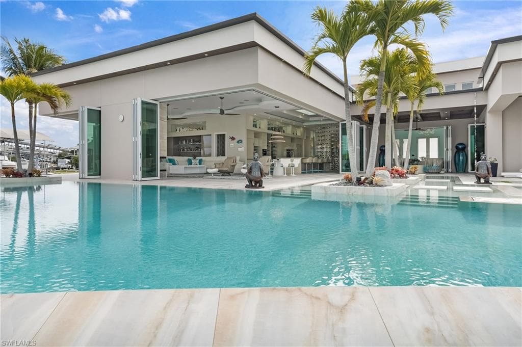 103 Montrose DR, FORT MYERS FL 33919-46