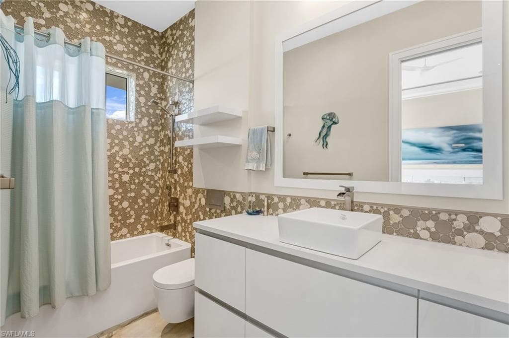 103 Montrose DR, FORT MYERS FL 33919-38