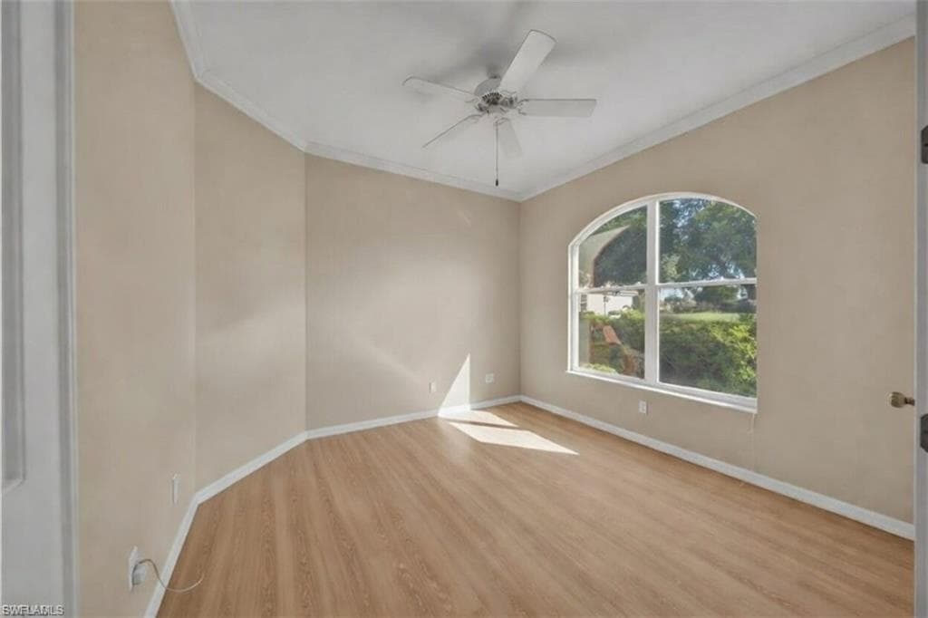8601 Fairway Bend DR-19