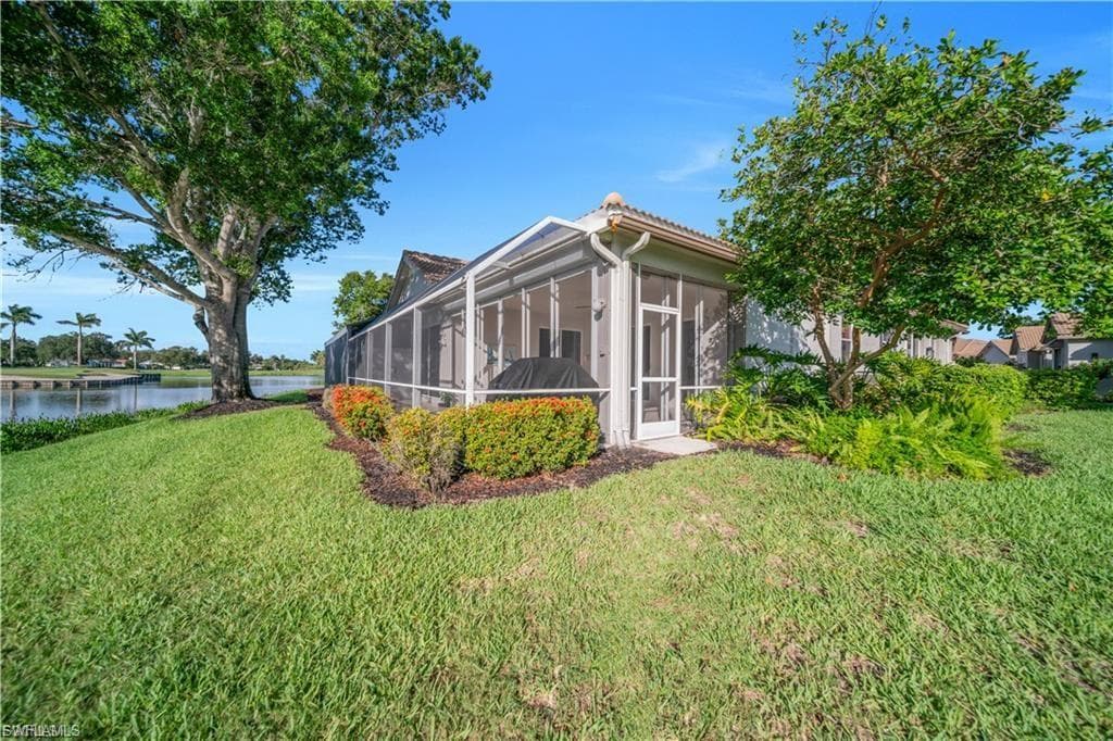 8601 Fairway Bend DR-29