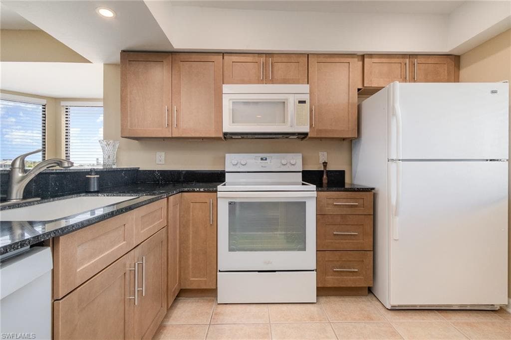 21490 Bay Village DR # 261, FORT MYERS BEACH FL 33931-9