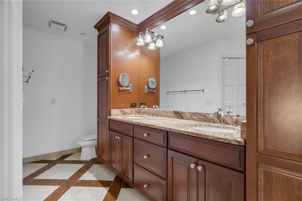 10450 Windsor WAY-26