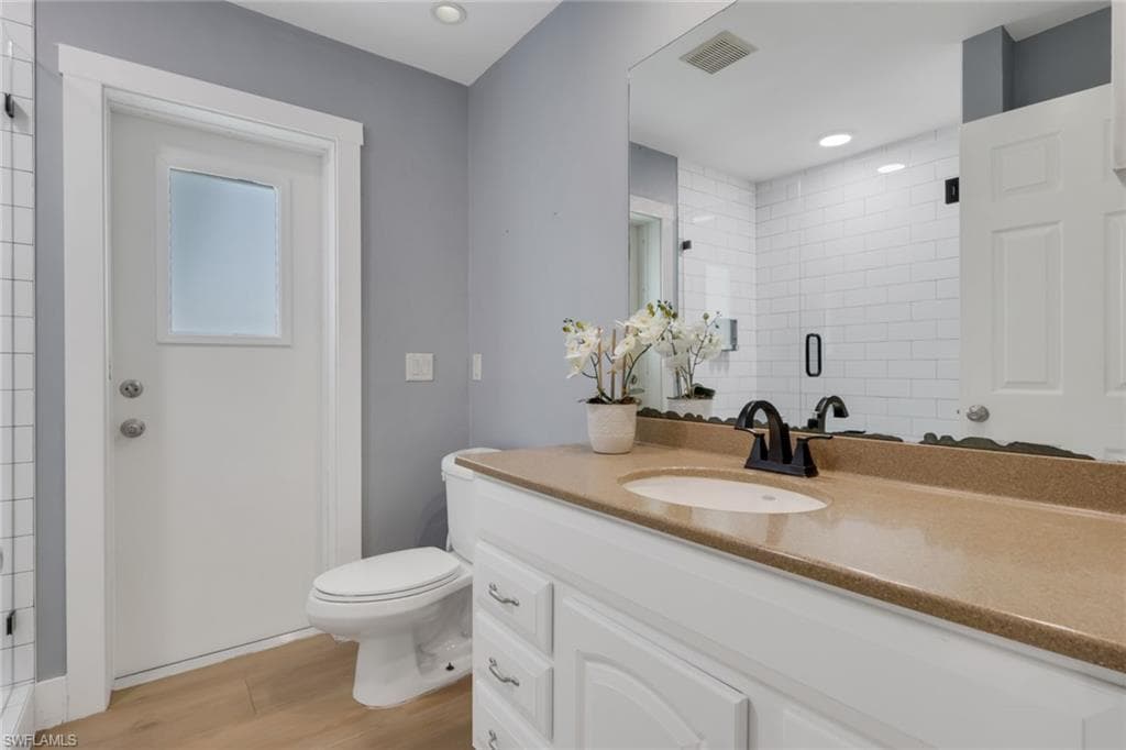 10450 Windsor WAY-33
