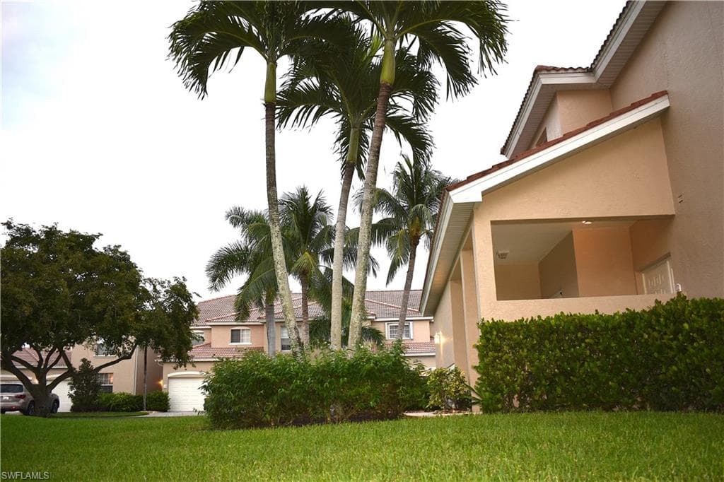354 Dover PL # 104, NAPLES FL 34104-20