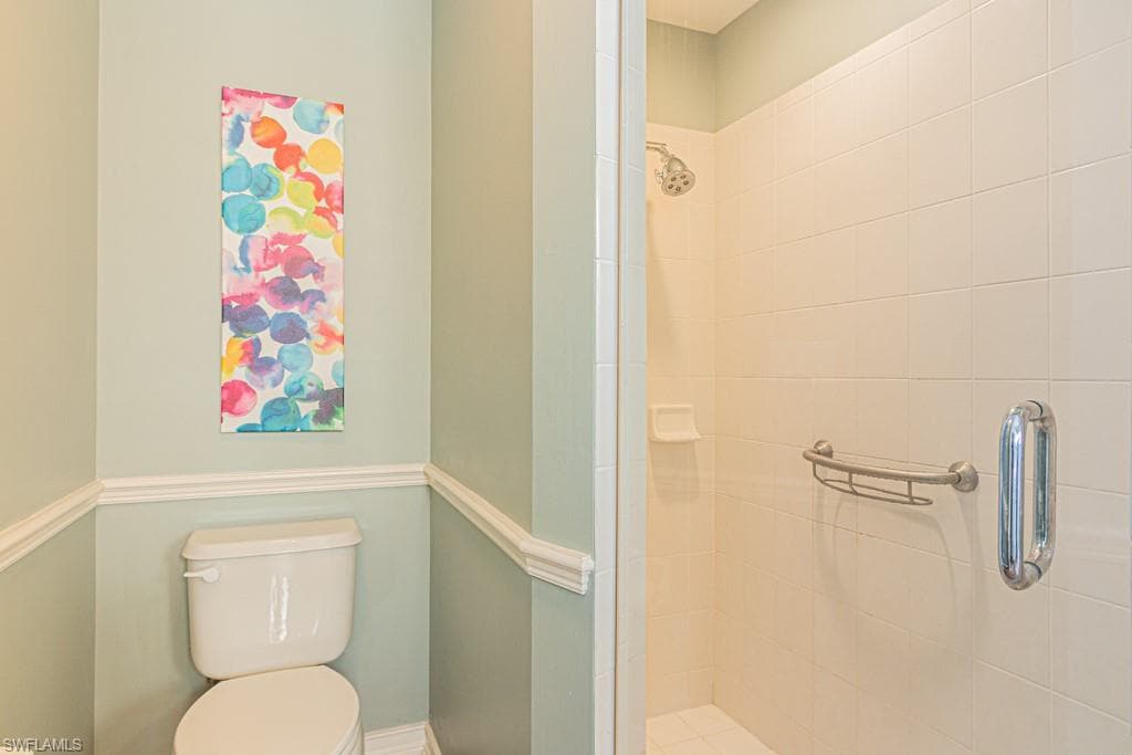 2256 Heritage Greens DR-25