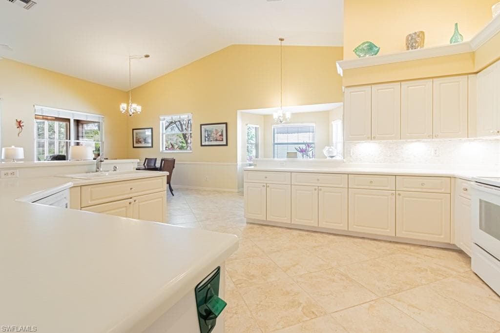 2256 Heritage Greens DR-4